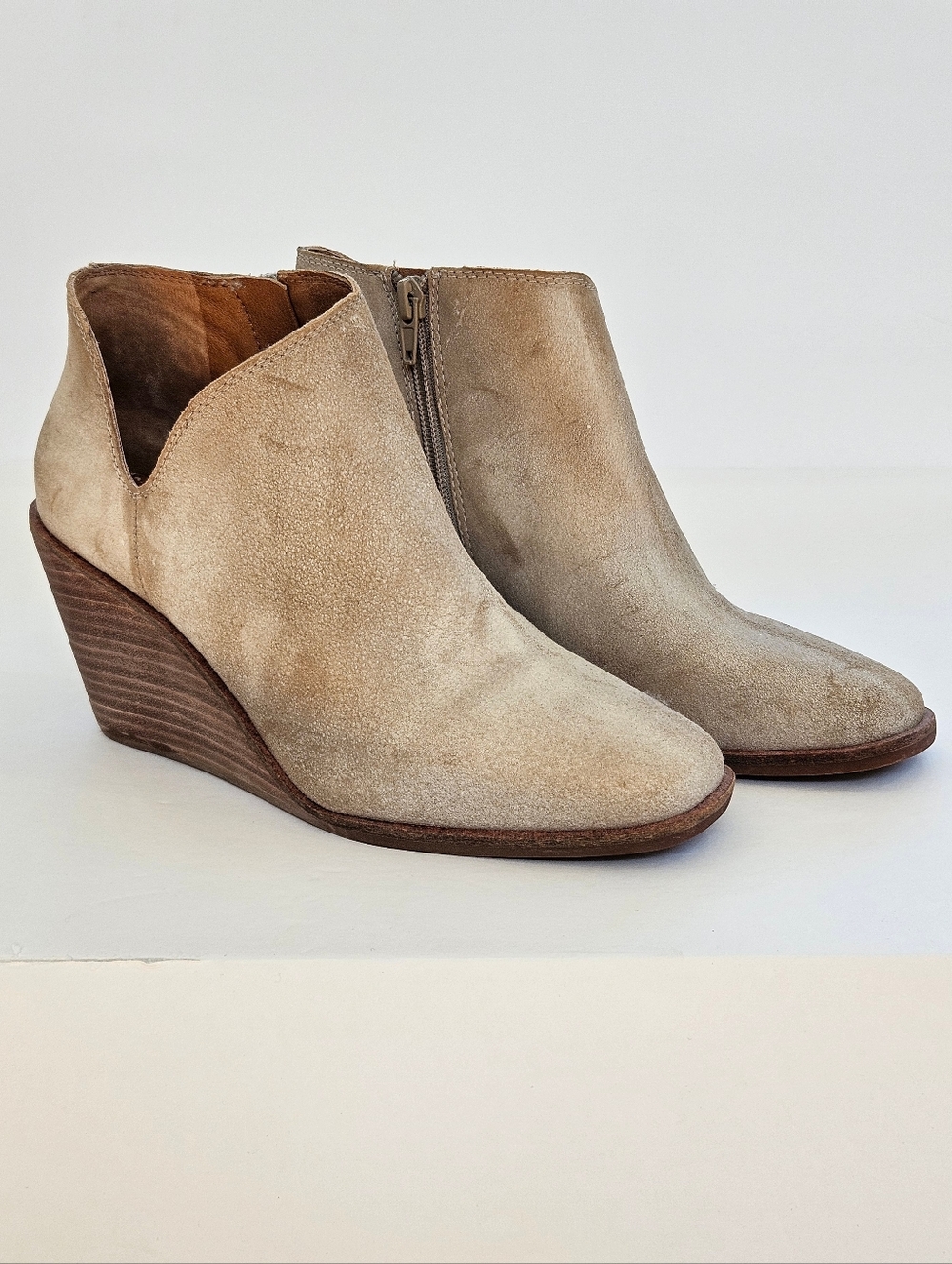 Lucky Brand Suede Melindi Wedge Bootie Camel Women’s Size 8 Good Used Condition